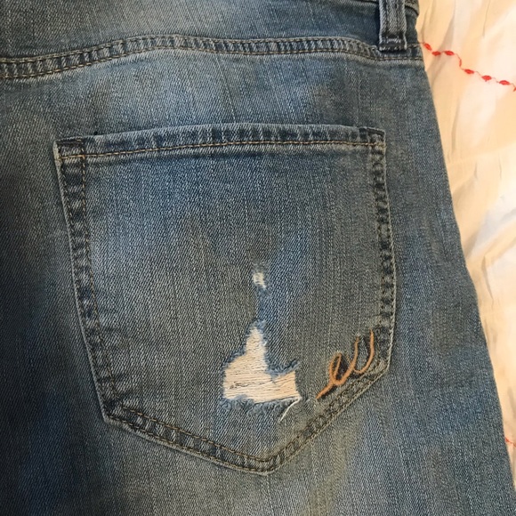 Express size 12 distressed girlfriend jeans - Picture 6 of 6